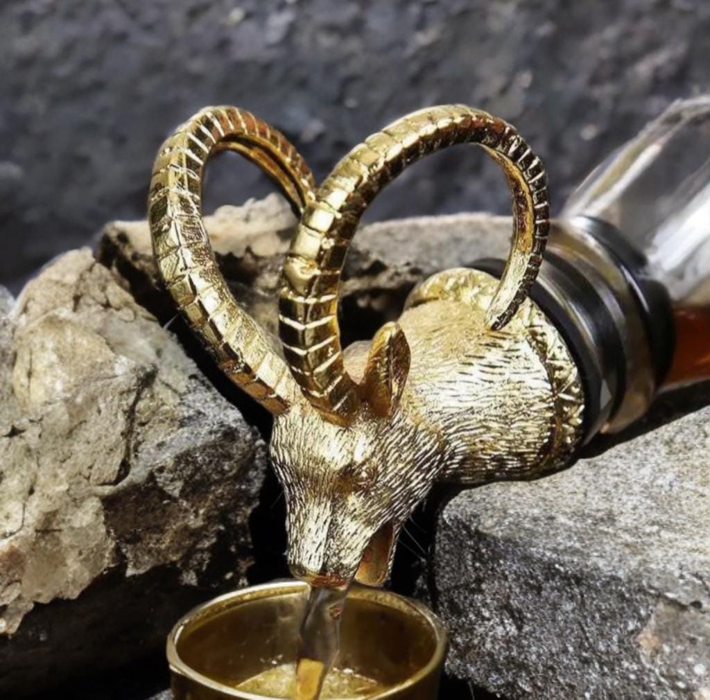 Gold Goat & Antelope Head Liquor and Wine Bottle Pourer — photo 2