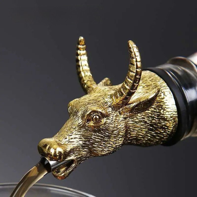 Gold Bull Head Liquor & Wine Bottle Pourer — photo 1
