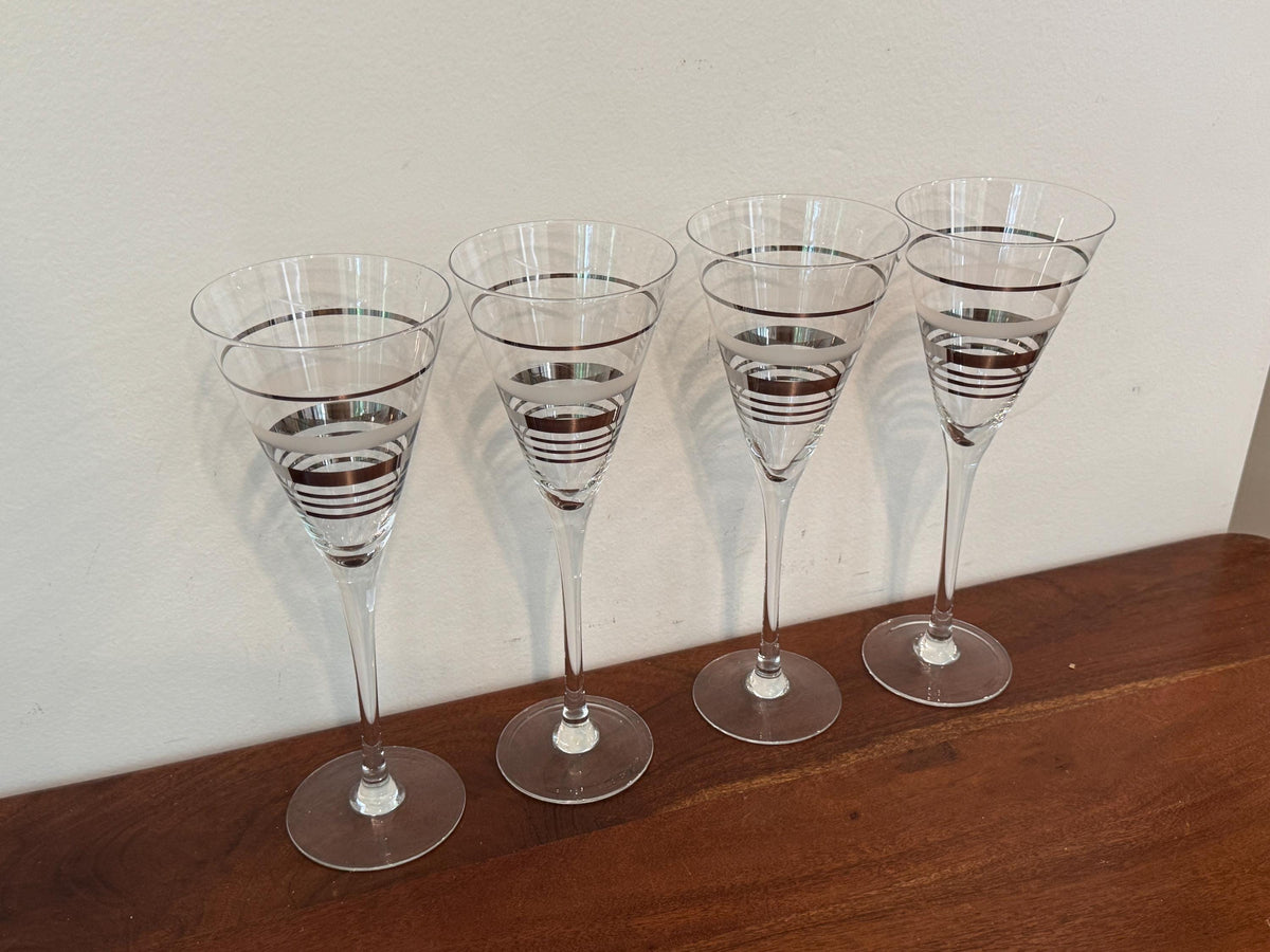 Vintage Silver & Frosted Pinstripe Wine and Champagne Glasses, Set of 4 — photo 4