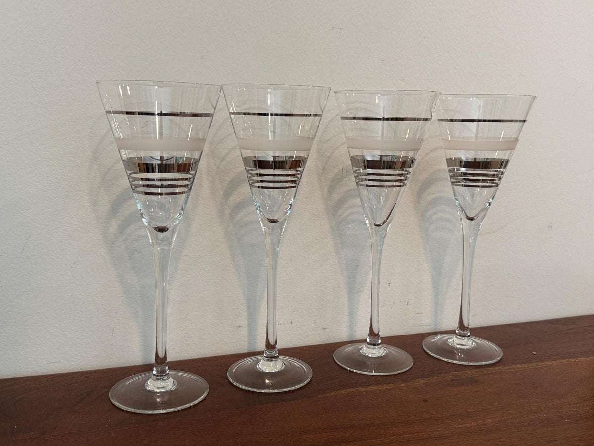 Vintage Silver & Frosted Pinstripe Wine and Champagne Glasses, Set of 4 — photo 5