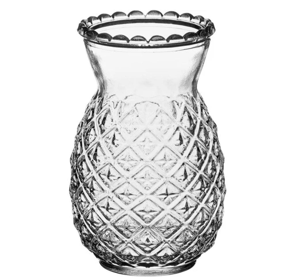 Pineapple tiki glasses detail